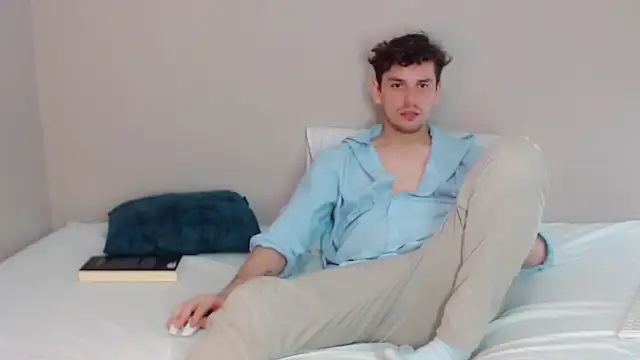 Elio555 online show from 12-24-24, 12:00