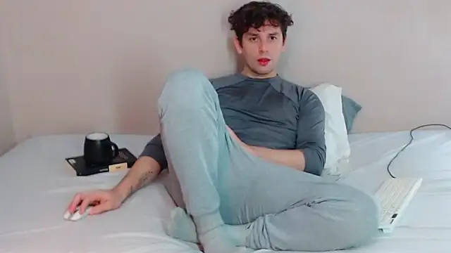 Elio555 online show from 01-31-25, 03:11