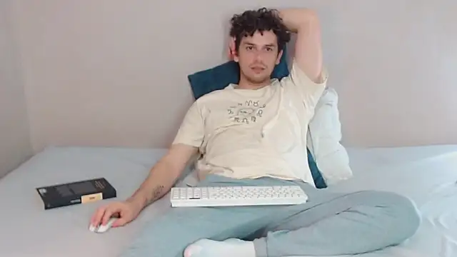 Elio555 online show from 02-07-25, 01:15