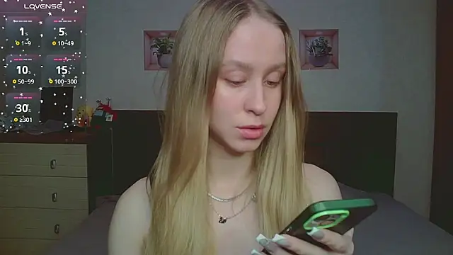 Lily  Devil online show from 01-14-26, 03:39