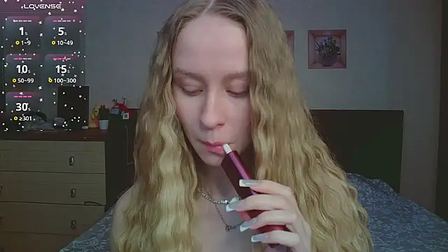 Lily  Devil online show from 01-19-26, 03:38