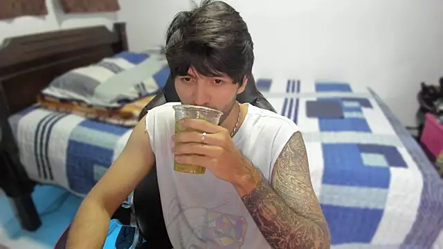 Snapshot of justin_stark7 chatting on 12-10-24, 11:51 justin stark7 online show from 12-10-24, 11:51