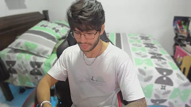 Snapshot of justin_stark7 chatting on 02-27-25, 11:04 justin stark7 online show from 02-27-25, 11:04