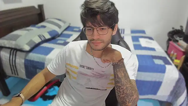 Snapshot of justin_stark7 chatting on 03-07-25, 11:05 justin stark7 online show from 03-07-25, 11:05