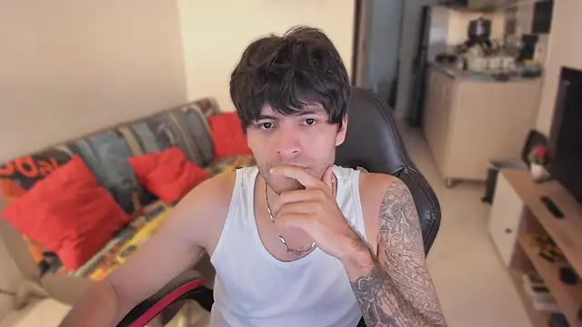 Snapshot of justin_stark7 chatting on 10-14-25, 09:26 justin stark7 online show from 10-14-25, 09:26