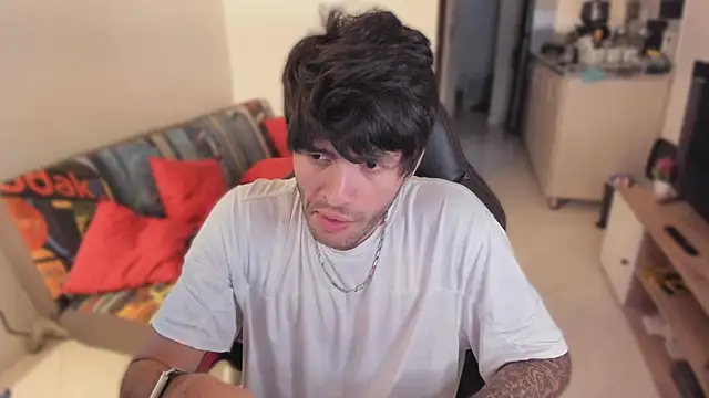 Snapshot of justin_stark7 chatting on 10-17-25, 09:50 justin stark7 online show from 10-17-25, 09:50