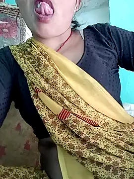 Hotsarina online show from 12-16-24, 06:43