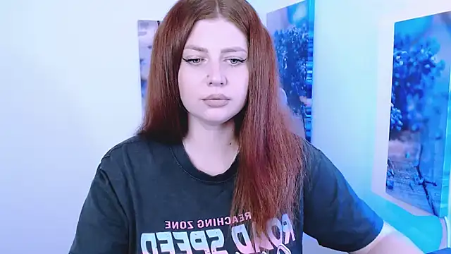 Snapshot of Lizzy_Love chatting on 10-21-25, 12:28 Lizzy Love online show from 10-21-25, 12:28