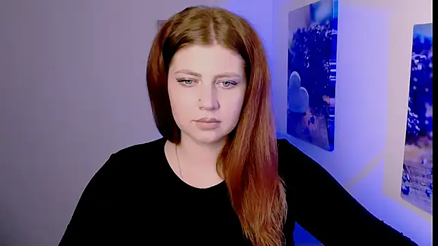 Snapshot of Lizzy_Love chatting on 11-23-25, 02:28 Lizzy Love online show from 11-23-25, 02:28