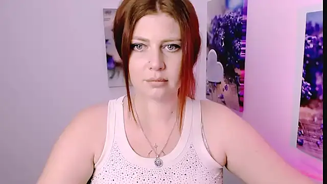 Snapshot of Lizzy_Love chatting on 11-30-25, 01:48 Lizzy Love online show from 11-30-25, 01:48