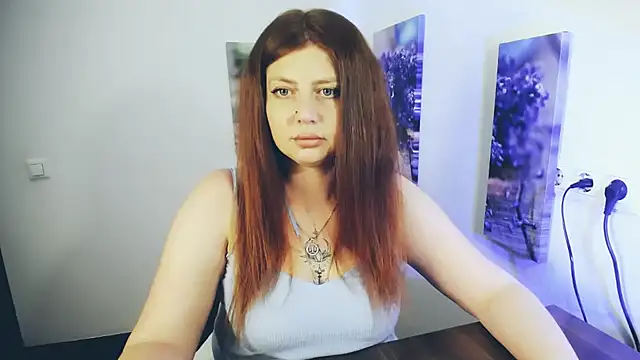 Snapshot of Lizzy_Love chatting on 05-28-26, 12:24 Lizzy Love online show from 05-28-26, 12:24