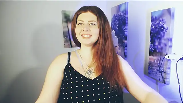 Snapshot of Lizzy_Love chatting on 06-02-26, 09:00 Lizzy Love online show from 06-02-26, 09:00