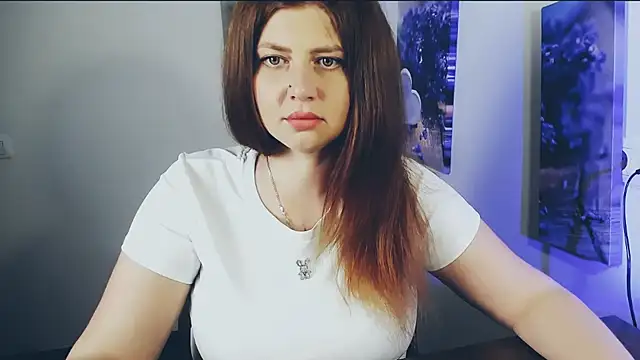 Snapshot of Lizzy_Love chatting on 06-03-26, 09:12 Lizzy Love online show from 06-03-26, 09:12