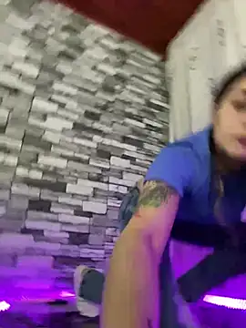 Snapshot of cindy_love2 chatting on 01-04-25, 02:25 cindy love2 online show from 01-04-25, 02:25