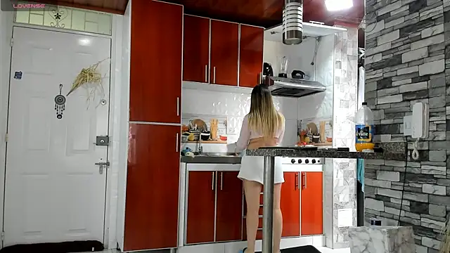 Snapshot of cindy_love2 chatting on 10-14-25, 02:51 cindy love2 online show from 10-14-25, 02:51