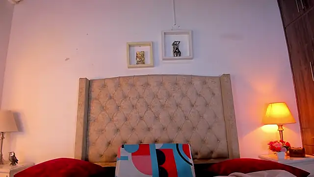 Snapshot of allisson_m chatting on 02-28-26, 12:06 allisson m online show from 02-28-26, 12:06