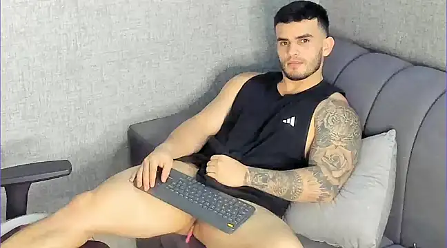 Ricardogo19 online show from 02-18-25, 12:04