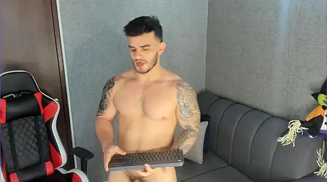 Ricardogo19 online show from 02-24-25, 04:15