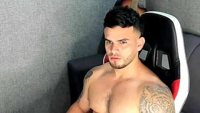 Ricardogo19 online show from 11-12-25, 04:18