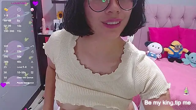 Snapshot of LoaLuxury chatting on 12-05-24, 09:17 LoaLuxury online show from 12-05-24, 09:17