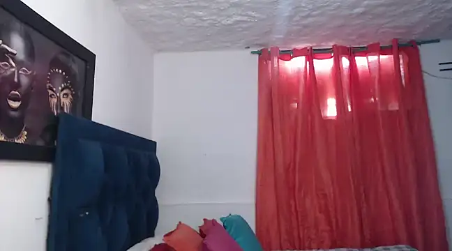 Snapshot of karlaton1977 chatting on 12-11-24, 07:14 karlaton1977 online show from 12-11-24, 07:14