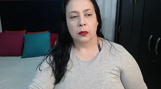 Snapshot of karlaton1977 chatting on 12-23-24, 08:03 karlaton1977 online show from 12-23-24, 08:03