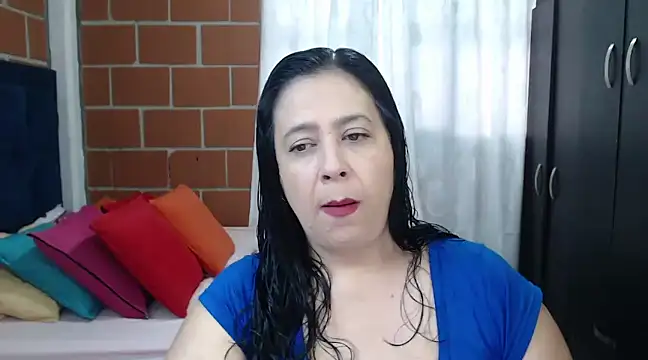 Snapshot of karlaton1977 chatting on 01-05-25, 03:55 karlaton1977 online show from 01-05-25, 03:55