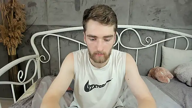 Snapshot of DexterDexx chatting on 12-02-24, 02:42 DexterDexx online show from 12-02-24, 02:42