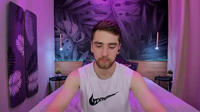 Snapshot of DexterDexx chatting on 12-03-24, 02:47 DexterDexx online show from 12-03-24, 02:47