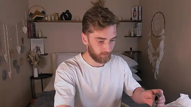 Snapshot of DexterDexx chatting on 10-01-25, 09:37 DexterDexx online show from 10-01-25, 09:37