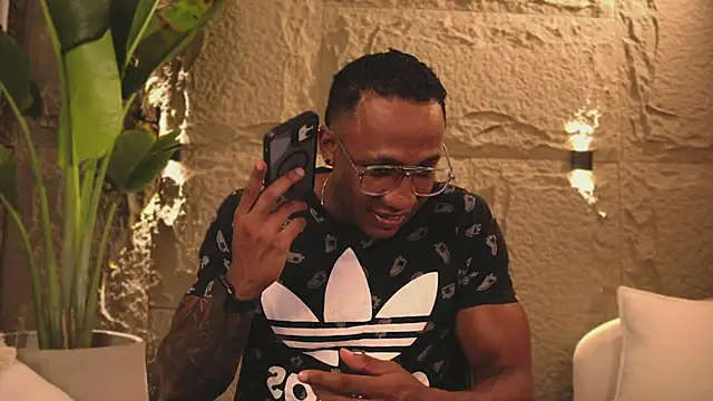 Logan Varela online show from 03-16-25, 01:49