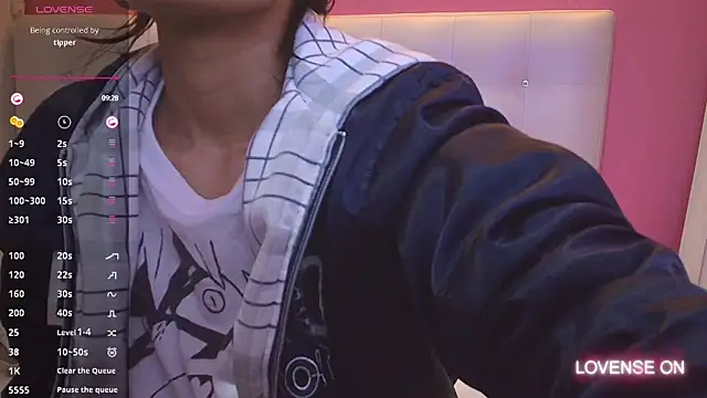 yourcuteneighbourr online show from 02-08-25, 03:08