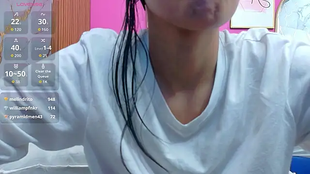 yourcuteneighbourr online show from 05-22-26, 03:02