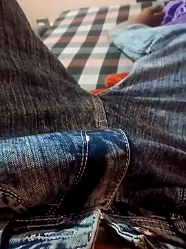 Snapshot of rjxraj chatting on 03-09-25, 08:18 rjxraj online show from 03-09-25, 08:18