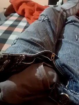 Snapshot of rjxraj chatting on 03-10-25, 04:57 rjxraj online show from 03-10-25, 04:57