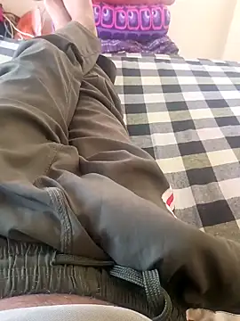 Snapshot of rjxraj chatting on 09-27-25, 05:23 rjxraj online show from 09-27-25, 05:23