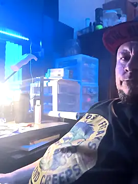 Snapshot of Tyrish361 chatting on 03-23-25, 04:16 Tyrish361 online show from 03-23-25, 04:16