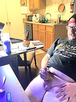 Snapshot of Tyrish361 chatting on 09-26-25, 07:34 Tyrish361 online show from 09-26-25, 07:34