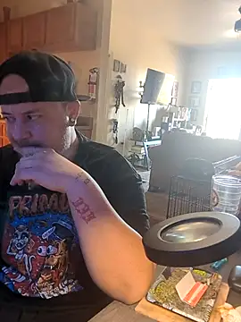 Snapshot of Tyrish361 chatting on 10-11-25, 08:18 Tyrish361 online show from 10-11-25, 08:18