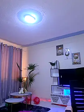 Snapshot of C-yoyo chatting on 01-29-25, 08:29 C-yoyo online show from 01-29-25, 08:29