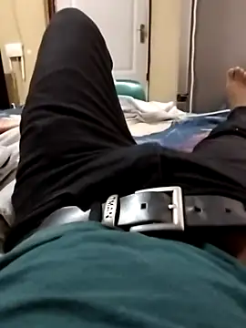 Snapshot of bigvendadick chatting on 02-17-25, 04:26 bigvendadick online show from 02-17-25, 04:26