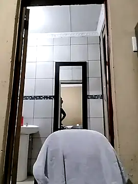 Snapshot of bigvendadick chatting on 02-28-25, 04:53 bigvendadick online show from 02-28-25, 04:53