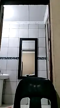 Snapshot of bigvendadick chatting on 03-08-25, 05:33 bigvendadick online show from 03-08-25, 05:33