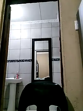 Snapshot of bigvendadick chatting on 03-17-25, 07:58 bigvendadick online show from 03-17-25, 07:58