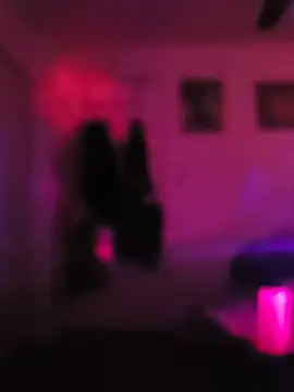 gurlnips online show from 02-04-26, 01:39