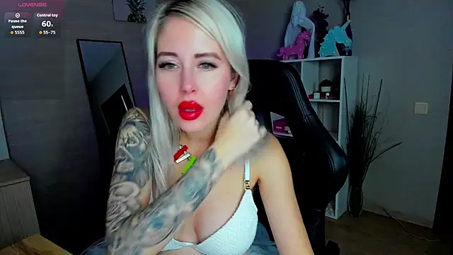 Mermaid N online show from 12-03-25, 01:35