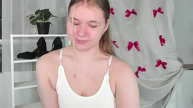 Rebecca Kelly online show from 01-31-25, 06:36