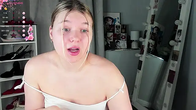 Rebecca Kelly online show from 02-06-26, 02:38