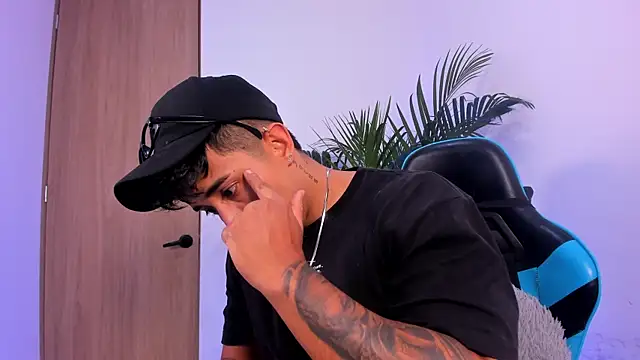 Alan greek 1 online show from 12-20-25, 02:40