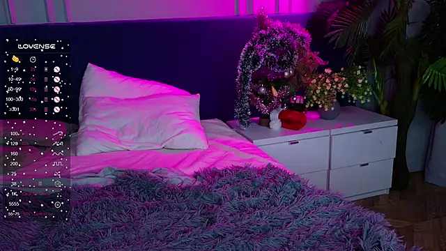 Liv Fay online show from 12-24-24, 07:11